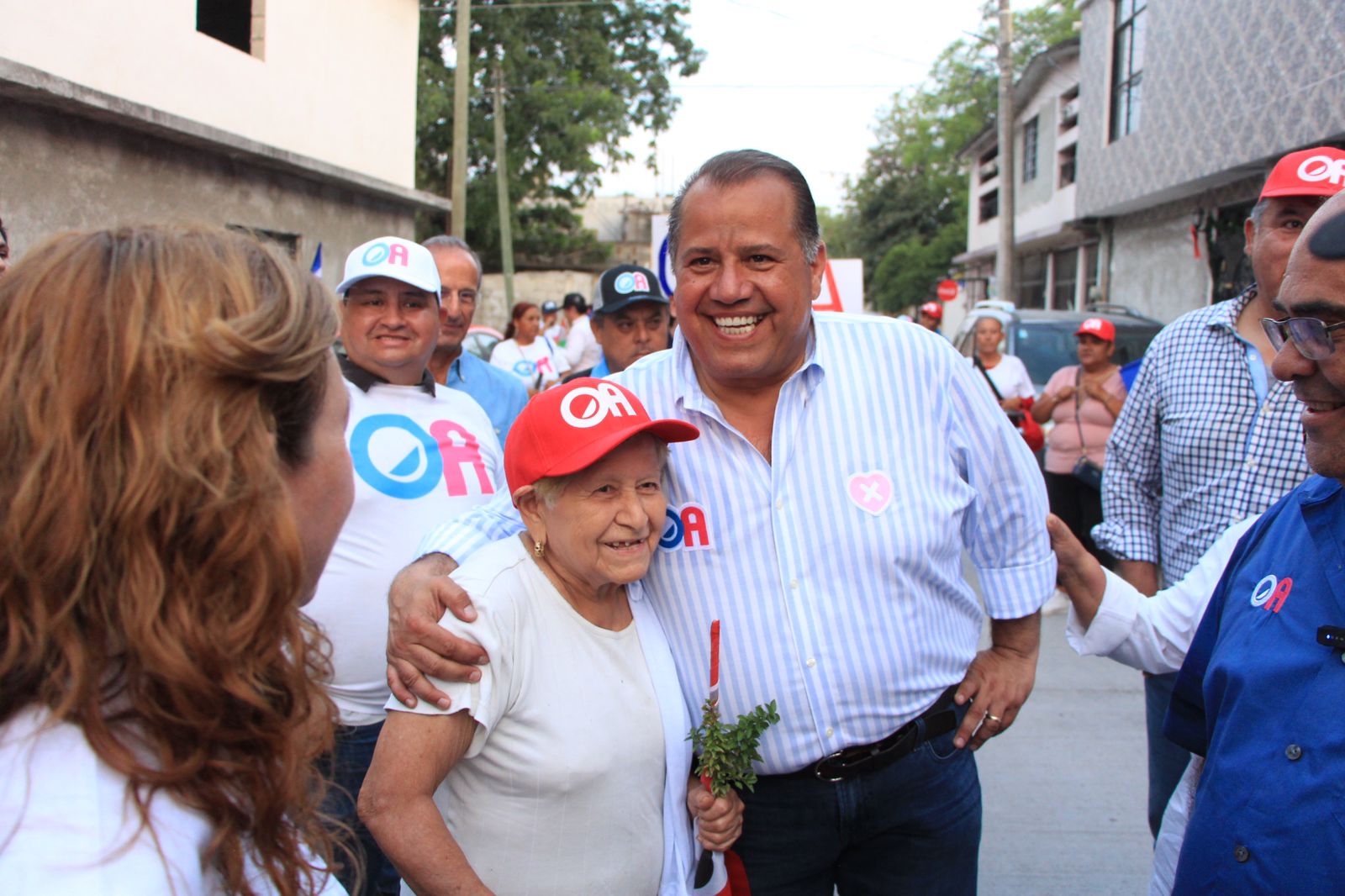 Guerra sucia contra Óscar, una señal contundente del éxito de su campaña