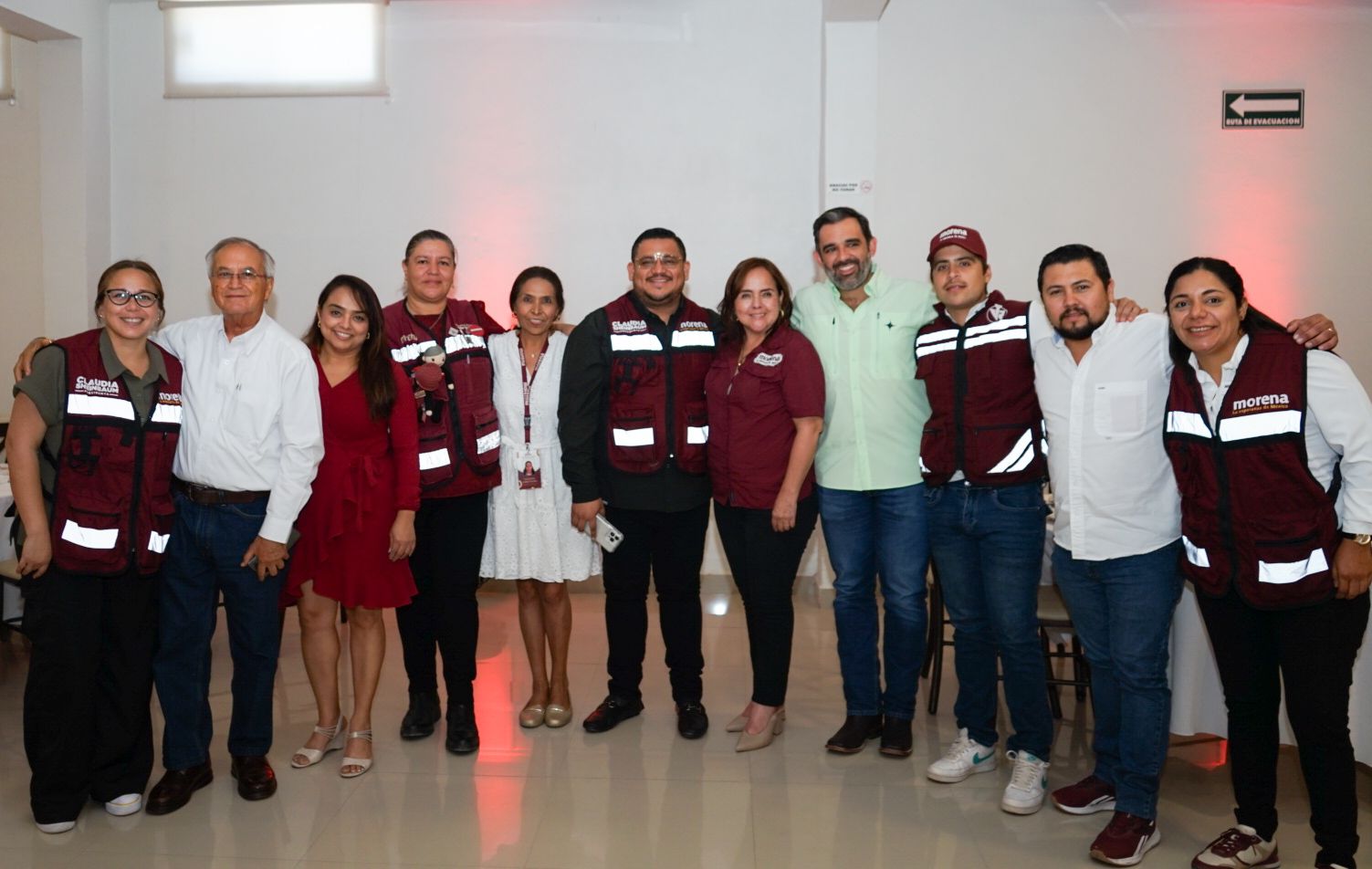 Victoria de Morena supera carros completos del viejo PRI