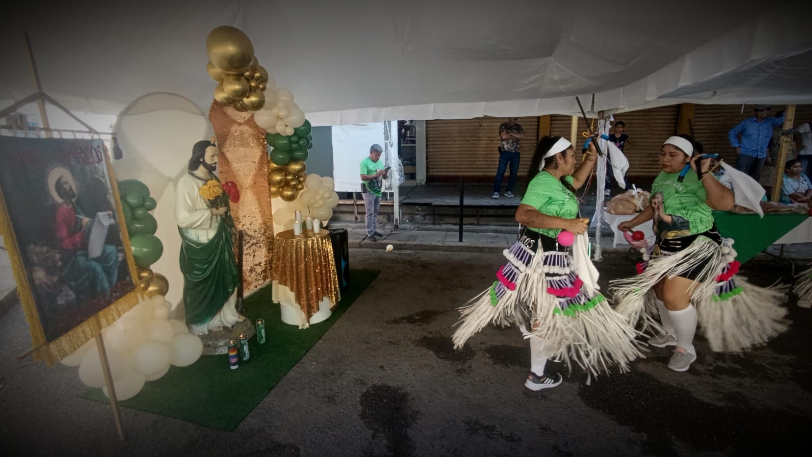 Fiesta de fe y tradición en el Mercado Argüelles: comerciantes celebran a San Judas Tadeo