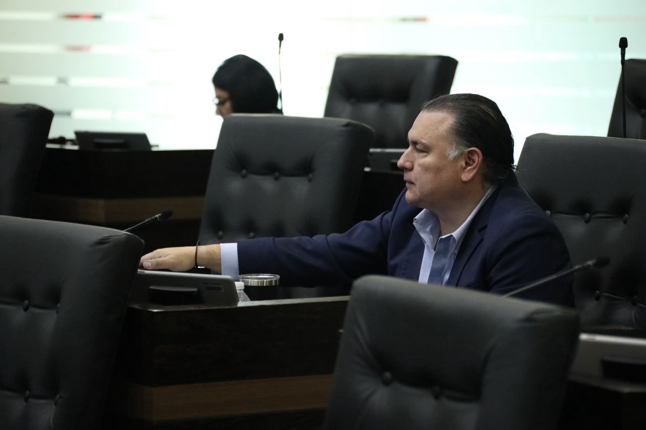 Proponen cuota diaria para autos con placas foráneas en Tamaulipas