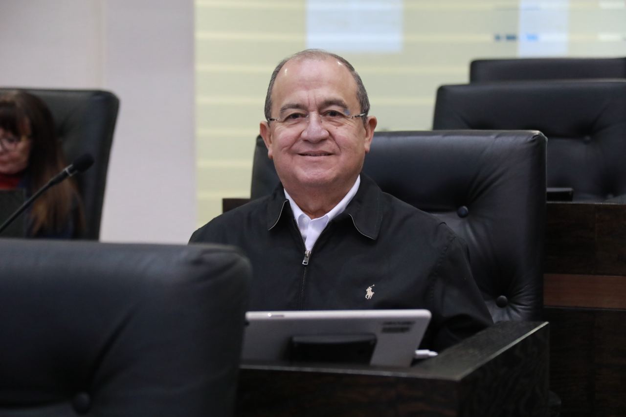 Diputado descarta desabasto de medicamentos pese a aumento de infecciones respiratorias